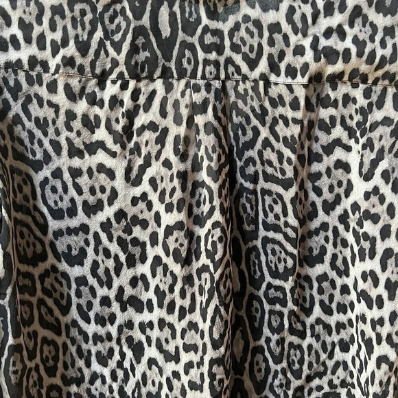 BCBG MAXAZRIA Anderson Silk Button Up Top Womens Small Leopard Shirt Blouse - Picture 10 of 11